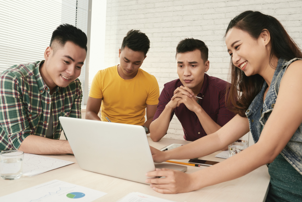 Gambar sampul Analisis Keterlibatan Generasi Milenial dan Generasi Z dalam Transformasi Kebijakan Publik di Era Digital