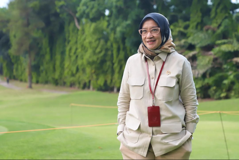 Gambar sampul Menanti Tuah Bu Menteri