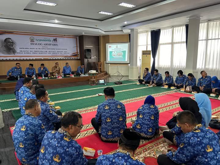 Gambar sampul Dialog Arsiparis Bersama Kepala DPK Propinsi Sulsel Model Tudang Sipulung