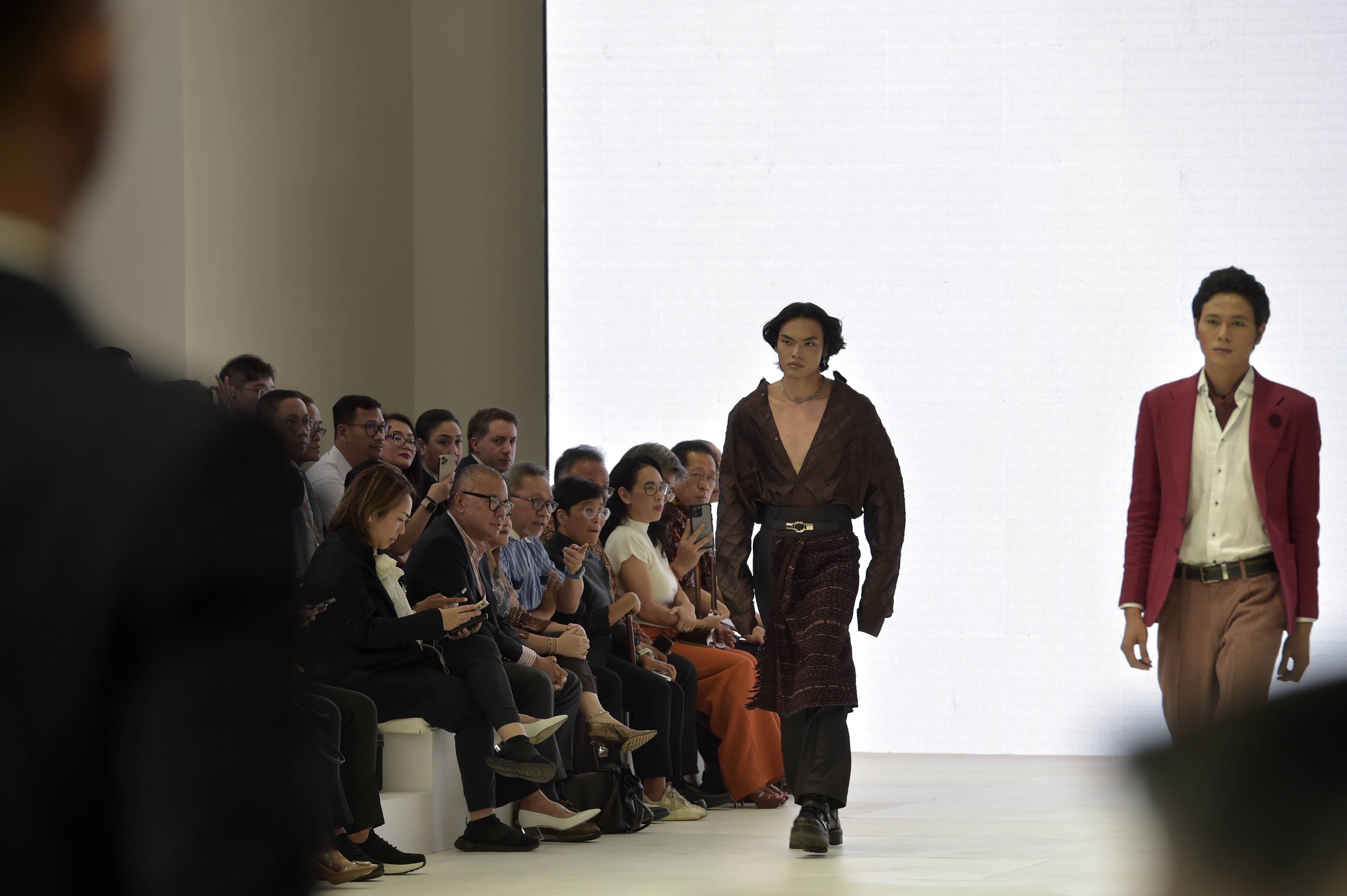 ekspor-industri-kreatif-tembus-17-4-miliar-dolar-as-di-kuartal-ketiga-2023