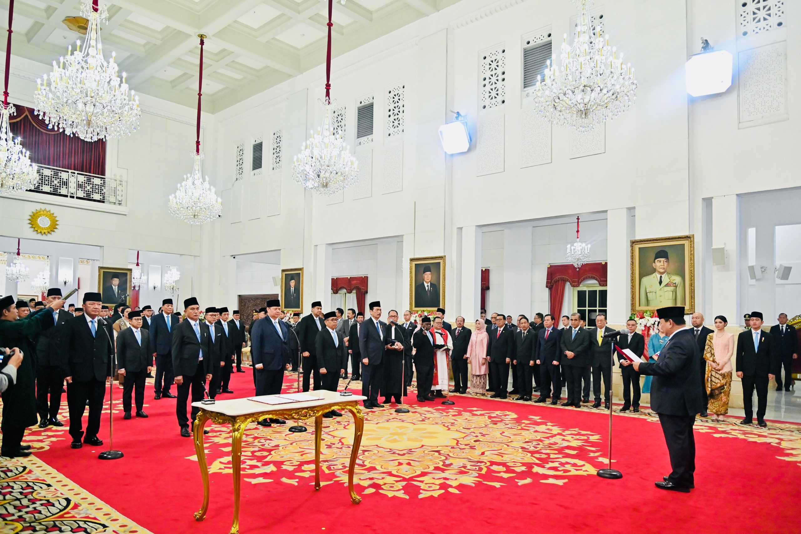 Kabinet Pemerintahan: Jantung Administrasi Negara