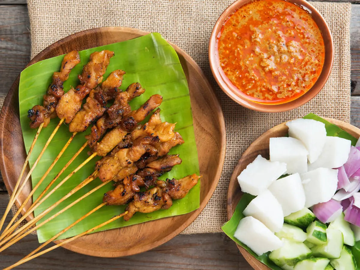 Mencicipi Sate Ambal Khas Kebumen Dengan Sambal Tempenya Yang Khas