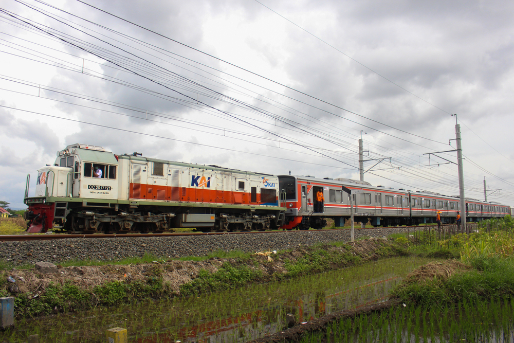 Menjajal Commuter Line Rute Yogyakarta-Solo, KRL Pertama di Luar ...