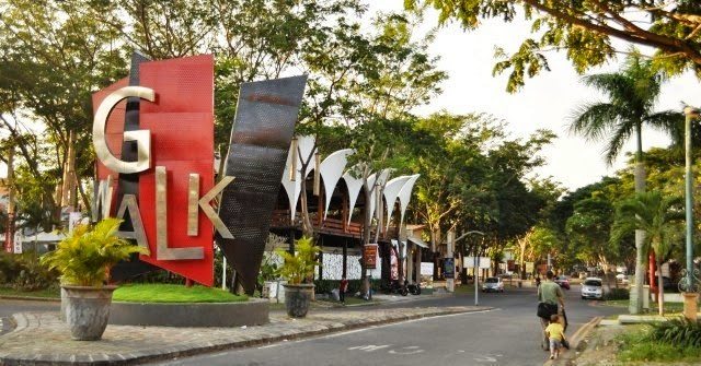 Wisata Surabaya Malam Hari 